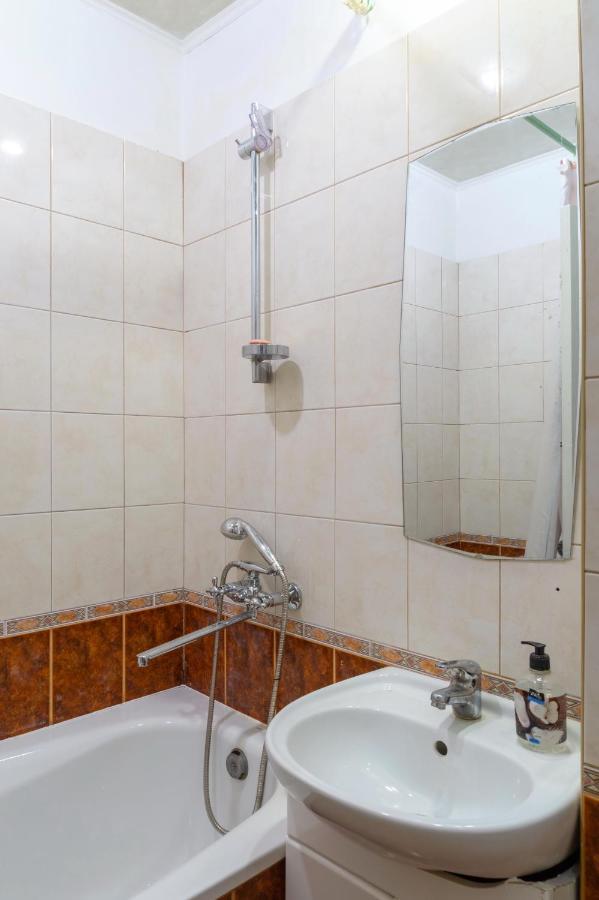112 Вулиця Велика Васильківська Kiev Extérieur photo